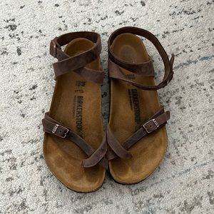 Worn Once- Birkenstocks (Yara)!!